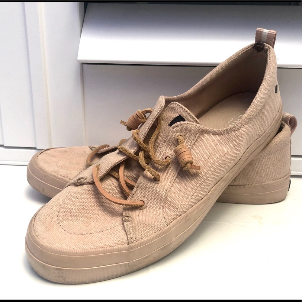 Light pink canvas Sperry sneaker. Lightly worn.